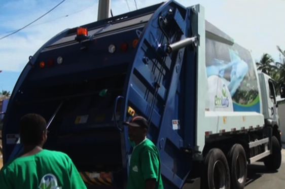 Ecolurb regulariza coleta de lixo em Dias d'Ávila