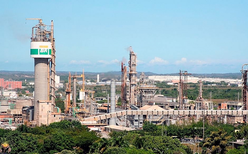 Fábricas de fertilizantes da Petrobas em Camaçari e Sergipe serão desativadas em janeiro