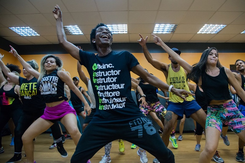 Hoje: Fit Dance realiza aulão para crianças na Arena Fonte Nova