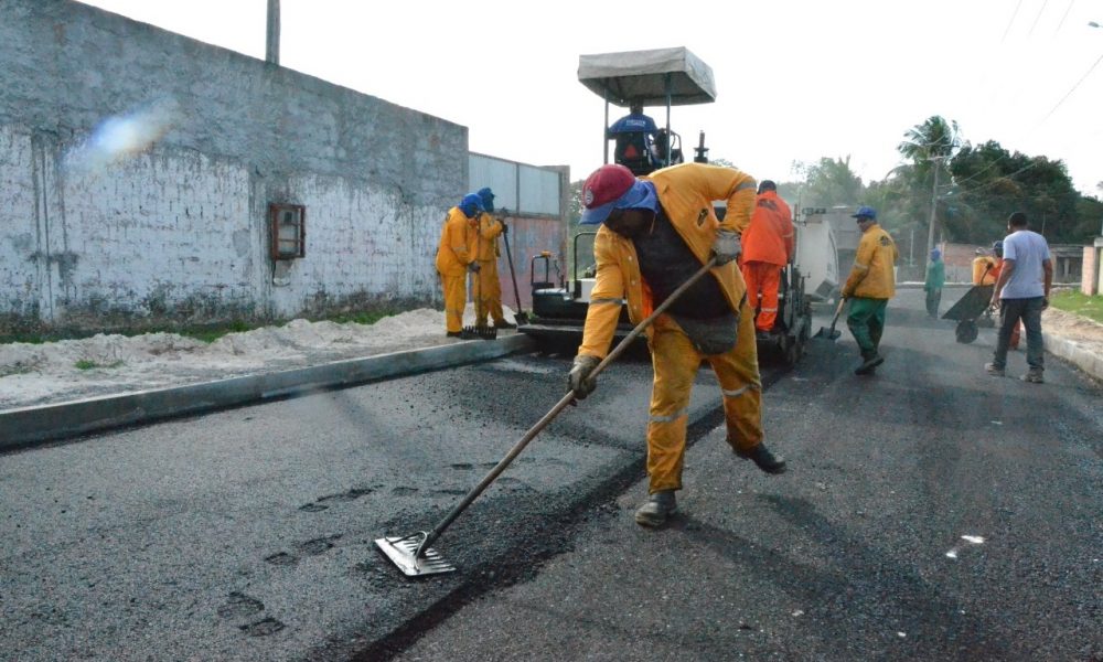 Infraestrutura: governo supera adversidades e asfalta mais de 10 localidades em Dias d’Ávila