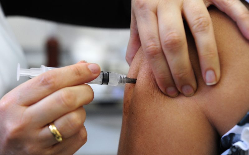 Terceira fase da campanha de vacinação contra a influenza começa segunda-feira em Camaçari
