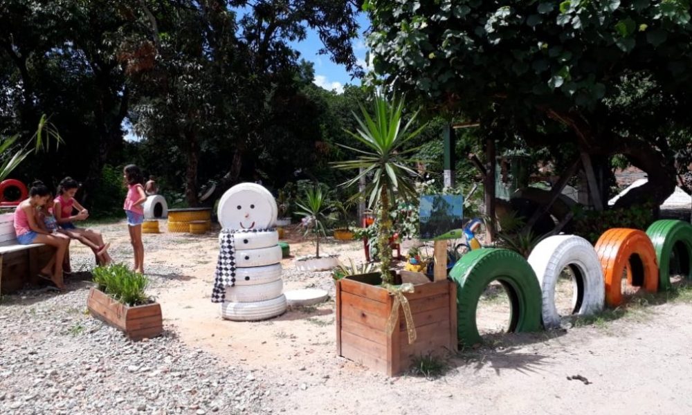 Camaçari: projeto transforma espaços públicos em jardins ecológicos