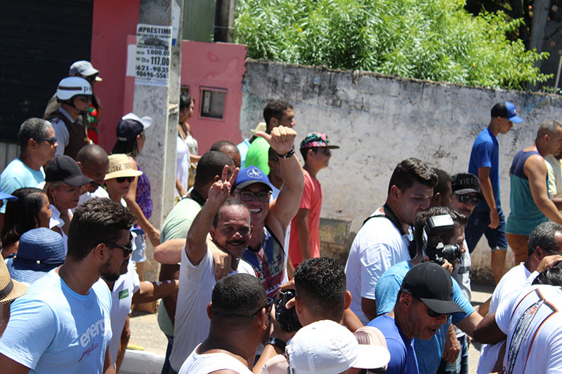 Fotorreportagem: multidão acompanha cortejo na Lavagem de Monte Gordo