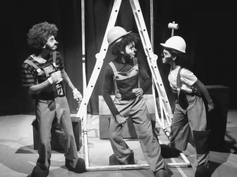 Lauro de Freitas: Grupo Revolução apresenta 'Construção', o teatro-circo no Eliete Teles