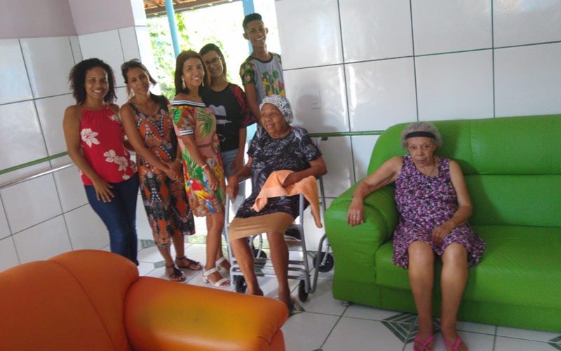 Solidariedade: estudantes do Cidade Camaçari promovem doações ao Abrigo São Francisco