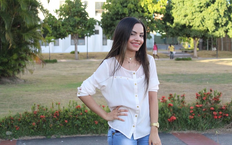 Dias d'Ávila: versátil, Karolina Araújo usa canal no youtube para levar positividade às pessoas