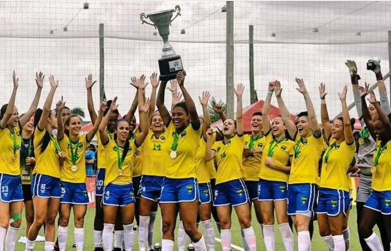 “O sentimento é imensurável”, expressa Dilma sobre conquista da Copa América