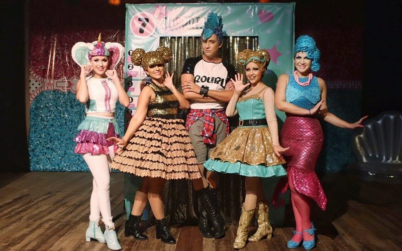 Com o sucesso da boneca Lol, espetáculo Party Dolls chega ao Teatro Cidade do Saber