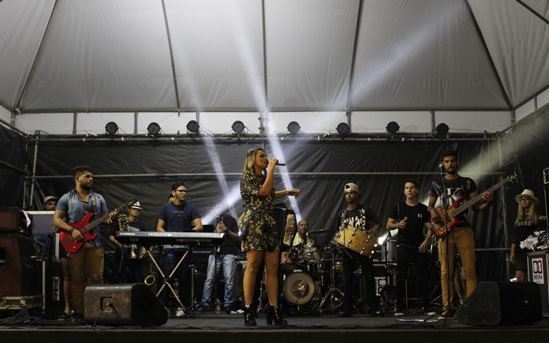 Com diversidade de ritmos, palcos alternativos fortalecem São Pedro de Dias d'Ávila