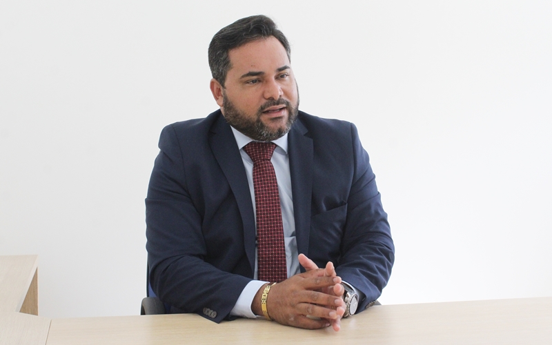 Camaçari: combater a violação de direitos dos advogados é o principal desafio da OAB, afirma Paulo Carneiro