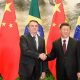 Bolsonaro se encontra com presidente chinês para assinatura de acordos