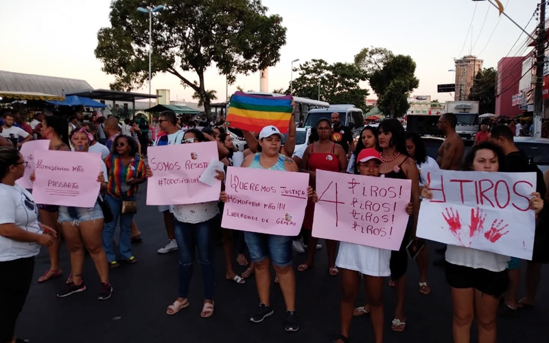 'Amor não é doença': caso de homofobia gera protesto em Camaçari