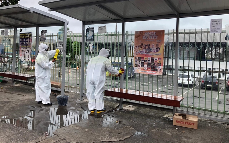 Coronavírus: Prefeitura faz ação de limpeza em áreas com grande circulação de pessoas