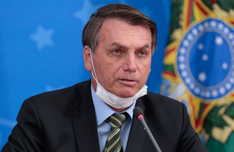 Bolsonaro revoga parte de MP que permitia suspensão do contrato de trabalho