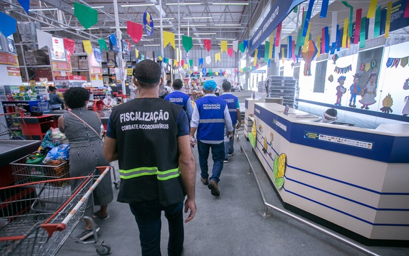 Governo municipal intensifica fiscalização em supermercados