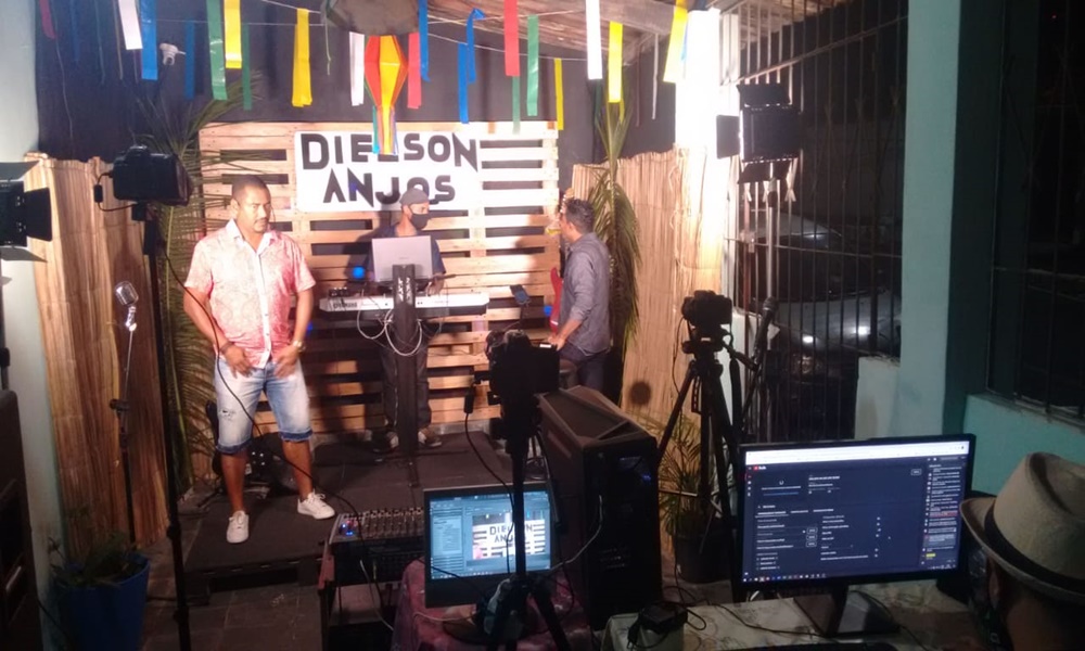 Projeto Live Show: Dielson Anjos celebra sétima edição com muita música nesta quinta-feira