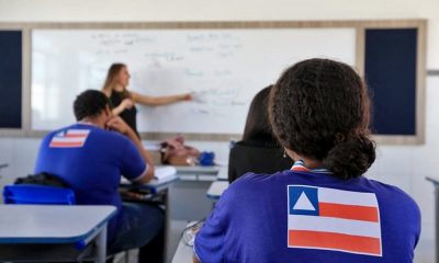 Governo da Bahia abre concurso com 2,1 mil vagas para professor e coordenador pedagógico