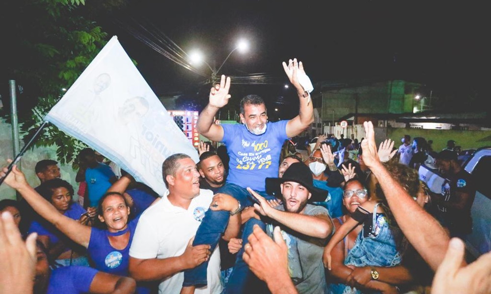 Júnior Borges conquista terceiro mandato consecutivo na Câmara de Camaçari