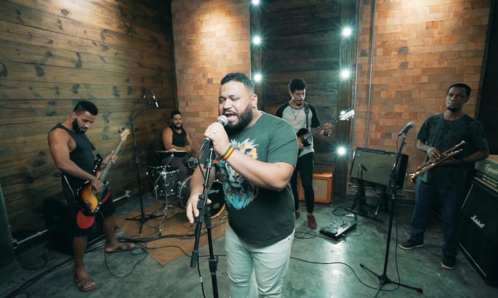 Eu, o Sol e Jah: Poesia de Zion lança clipe do single reggae da banda