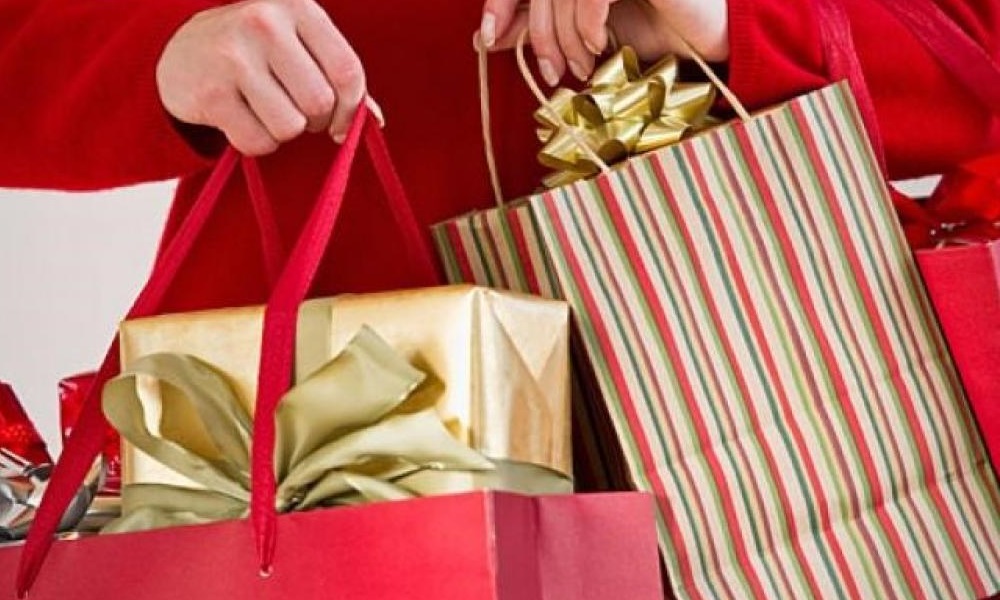 Compras online irão superar vendas de lojas físicas neste Natal, afirma pesquisa