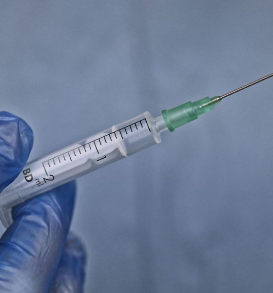 Anvisa quer mais dados para autorizar uso de vacina produzida na Índia
