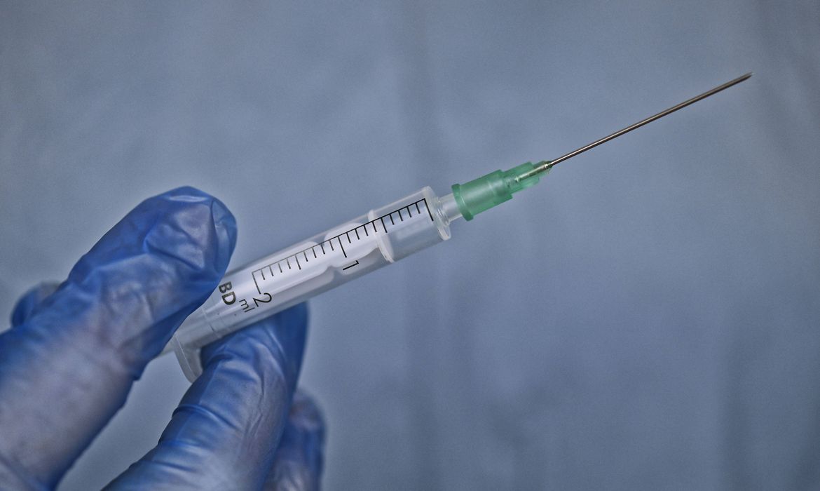 Dias d’Ávila recebe 1.100 novas doses de vacinas contra a Covid-19