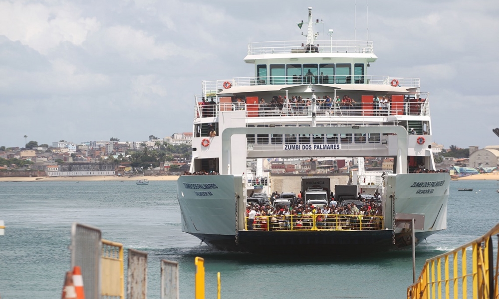 Ferry-Boat reduz horário de embarque por conta do toque de recolher