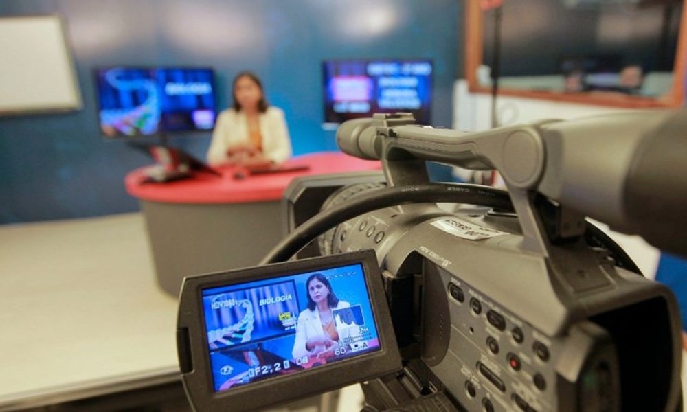 Após reivindicação da APLB Camaçari, TV Litorânea passa a transmitir canal Educa Bahia