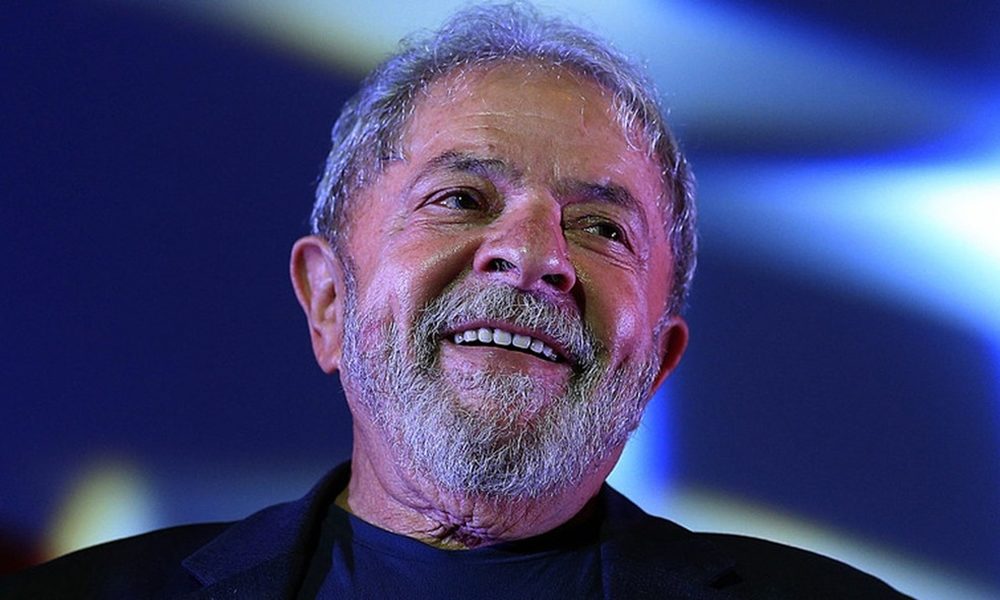 Lula lidera intenções de voto para eleições de 2022, mostra pesquisa da CNT