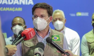 Em Camaçari, João Roma afirma que governo federal enviou mais vacinas do que a quantidade aplicada pelos municípios