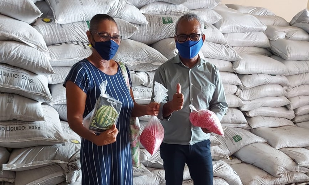 Sedap entrega mais de 28 toneladas de adubos para produtores individuais em Camaçari