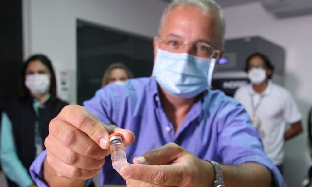 Remessa com 222,5 mil doses de vacina contra Covid-19 deve chegar hoje à Bahia
