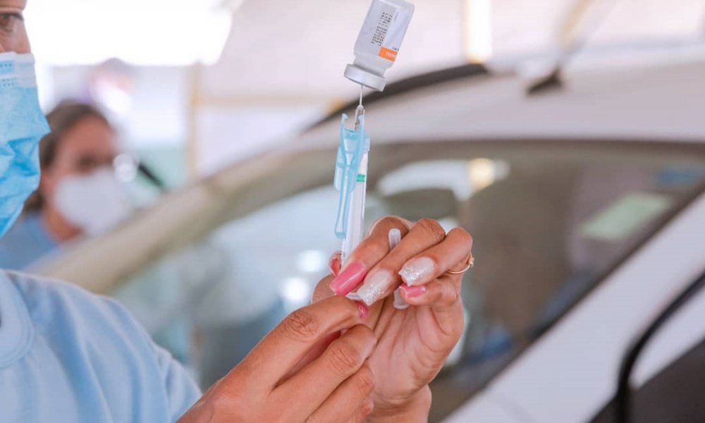 Com quantidade de vacinas insuficiente, vacinação de primeira dose é suspensa em Camaçari