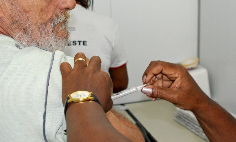 Campanha de vacinação contra gripe começa dia 12 de abril