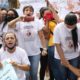 Familiares e amigos protestam contra morte de jovem de 17 anos em Monte Gordo