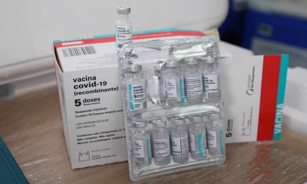 Vacinação contra Covid-19 será exclusiva para profissionais da educação nesta quinta-feira