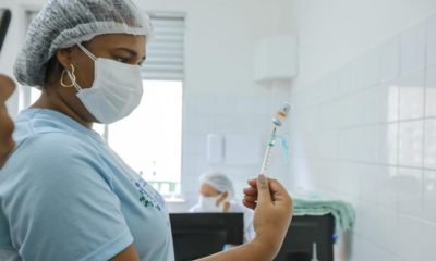 Vacinômetro: 28,71% da população de Camaçari está vacinada com a primeira dose