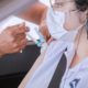 Primeira dose da vacina contra Covid-19 segue apenas para gestantes e puérperas em Camaçari
