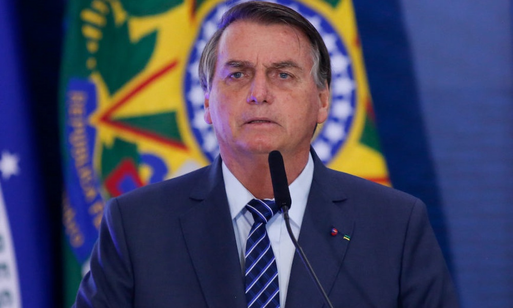 Bolsonaro diz que vai reajustar Bolsa Família em 50% até dezembro