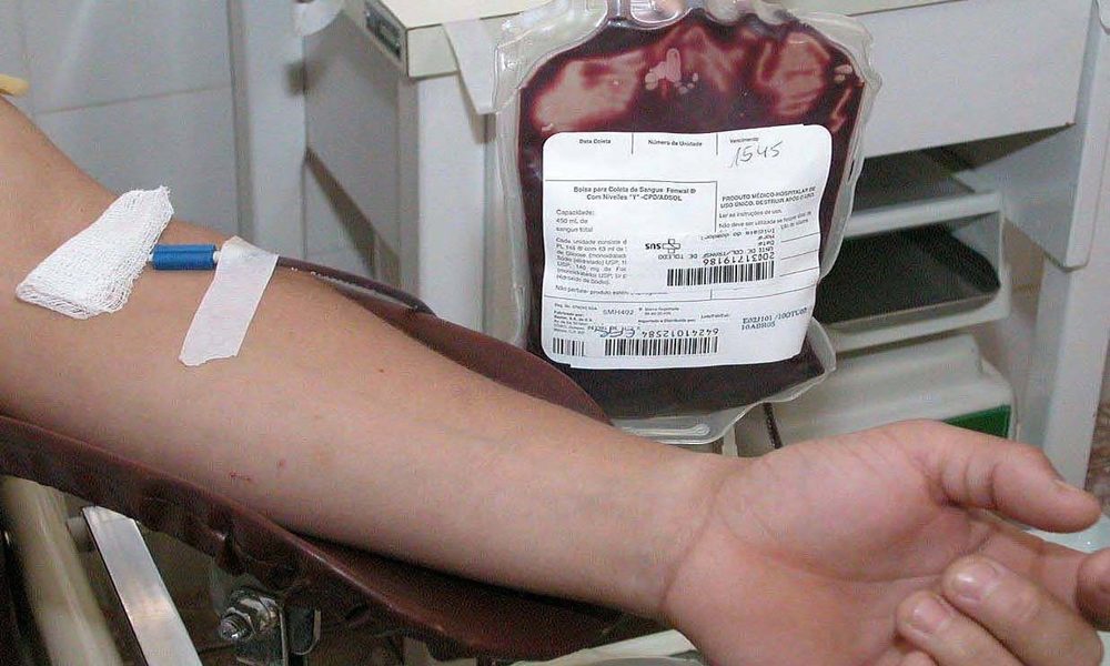 Pessoas que contraíram Covid-19 ou tomaram vacina podem doar sangue