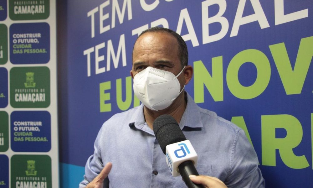Elinaldo irá a Brasília na próxima semana para debater sobre finanças do município