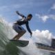 Tóquio: alerta de tufão deixa surfistas animados com ondas mais altas