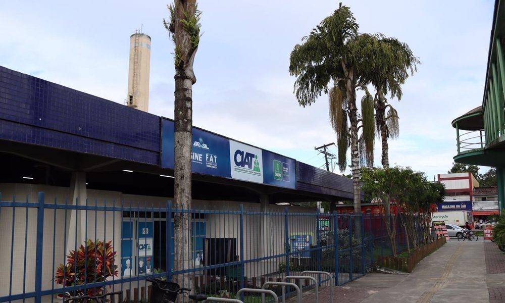 Ciat oferece vagas de emprego para serralheiro de alumínio e de ferro em Camaçari