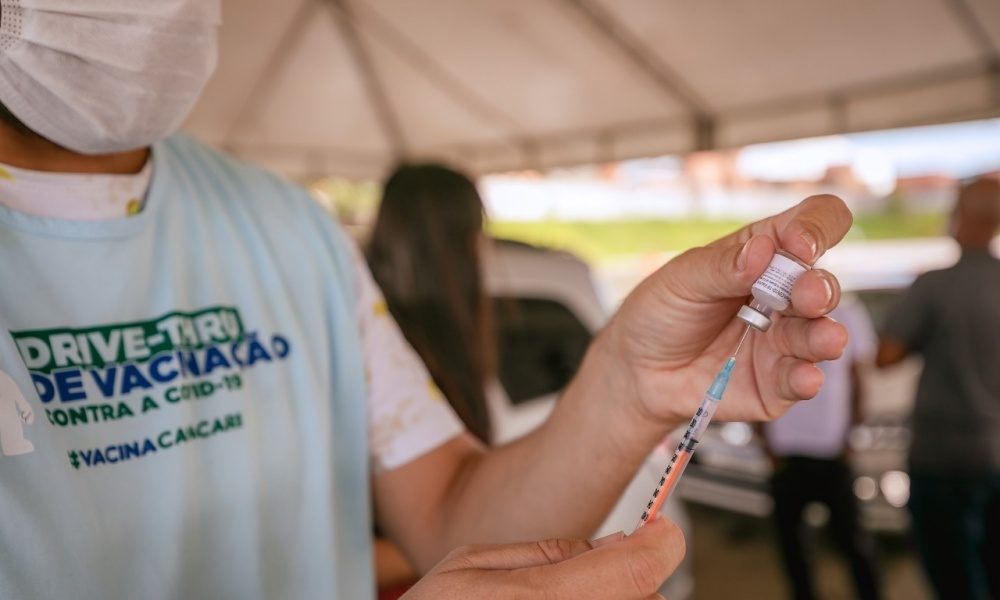 Sesau inicia cadastramento para adolescentes de 12 a 17 anos se vacinarem contra Covid-19
