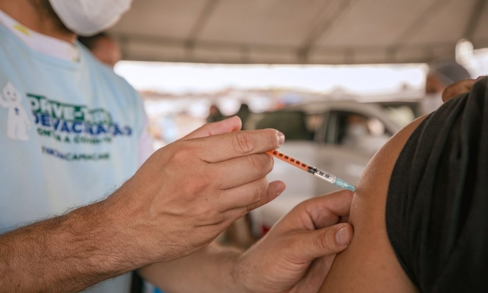 Vacinômetro: Camaçari tem 55,79% da população vacinada com a primeira dose