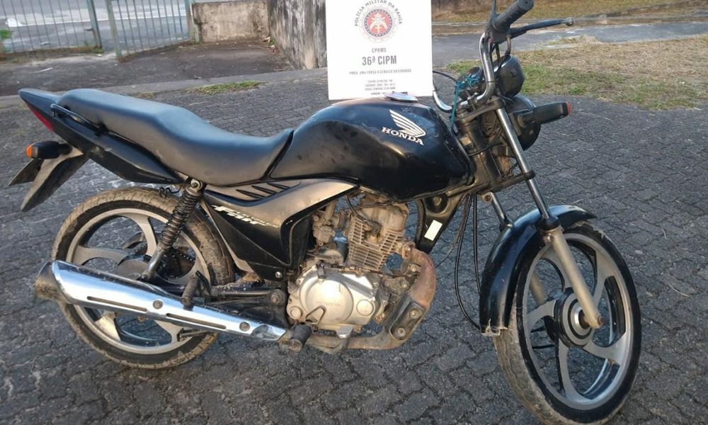 Jovem é apreendido com moto roubada no bairro da Concórdia em Dias d'Ávila