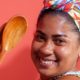 Workshop virtual com afrochef Paloma Zahir ensinará modos de preparo do caruru
