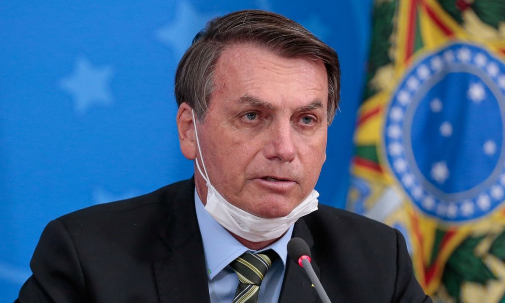 Bolsonaro chama manifestantes de “acéfalos” em Nova York e Queiroga faz gesto obsceno