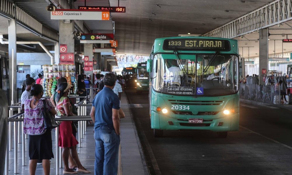 Cinco linhas de ônibus serão desativadas em Salvador a partir de sábado