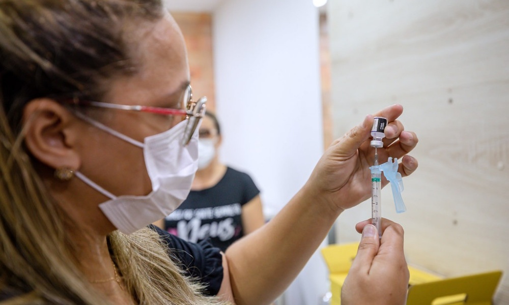Saiba os locais de vacinação contra Covid-19 em Camaçari nesta quarta-feira